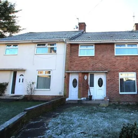 Buy this 3 bed townhouse on Wallace Avenue in Knowsley, L36 1TN