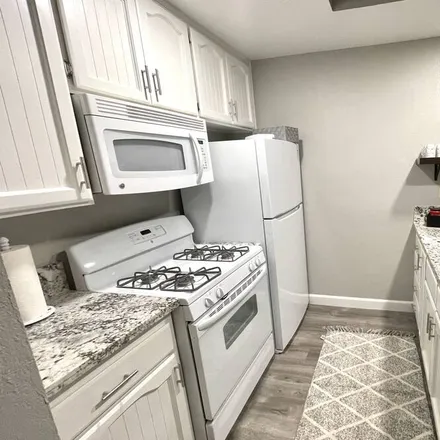Rent this 2 bed condo on Porterville in CA, 93257