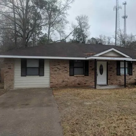 Rent this 3 bed house on 7875 Walnut Lane in Hardin County, TX 77657