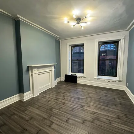 Rent this 1 bed apartment on 425 East 73rd Street in New York, NY 10021