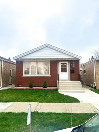 Rent this 3 bed house on 6106 South Knox Avenue in Chicago, IL 60629