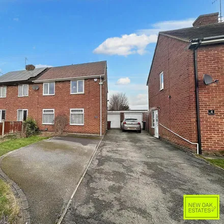 Buy this 3 bed duplex on Statham Avenue in New Tupton, S42 6YE
