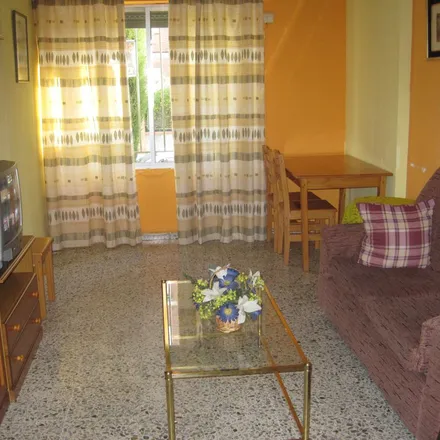 Rent this 3 bed apartment on Calle Gutierre Tibón in 18011 Granada, Spain