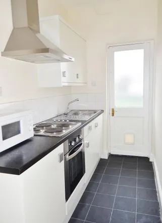 Rent this 1 bed apartment on High Road in London, N12 9RX