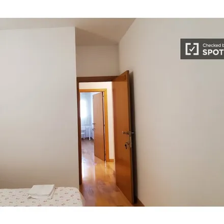 Rent this 4 bed room on Carrer de Rubió i Ors in 49, 08041 Barcelona