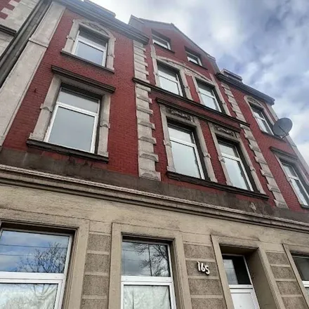 Rent this 4 bed apartment on Weseler Straße 163 in 47169 Duisburg, Germany