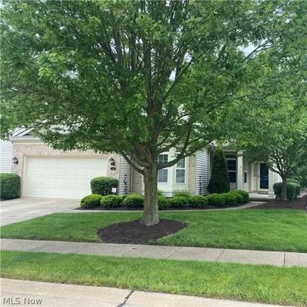 Buy this 2 bed house on 20028 Lismore Court in Strongsville, OH 44149