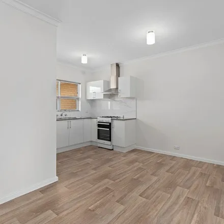 Image 5 - Merlin Road, Fulham Gardens SA 5024, Australia - Apartment for rent