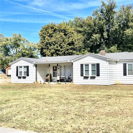 Buy this 4 bed house on 230 Market Street in Millersville, Cape Girardeau County