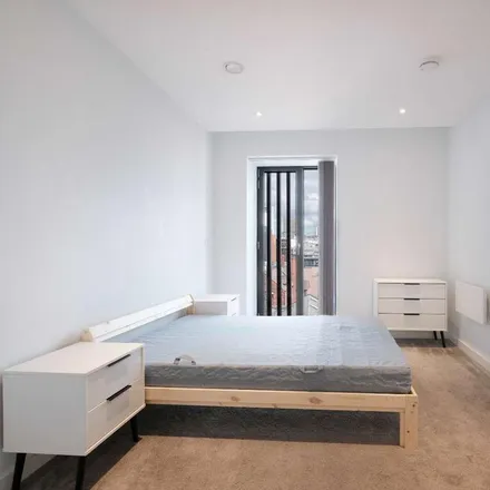 Image 3 - Block A LOCAL Blackfriars, Garden Lane, Salford, M3 7FJ, United Kingdom - Apartment for rent