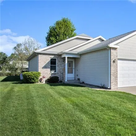 Buy this 2 bed condo on 2717 Sugarberry Lane in Bertrand Township, MI 49120