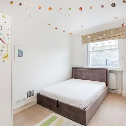 Image 6 - 3 Hamilton Terrace, London, NW8 9RG, United Kingdom - Apartment for rent