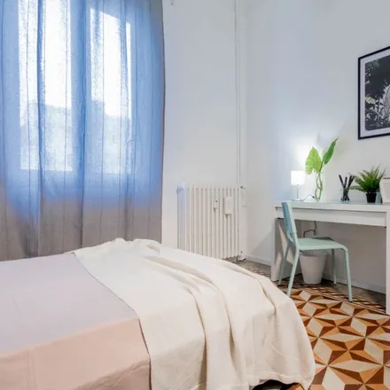 Image 2 - Via Francesco Brioschi - Room for rent