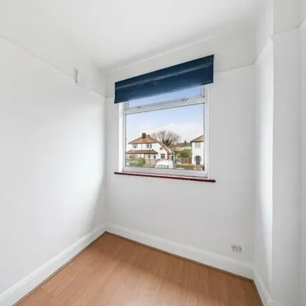 Image 7 - Turner Road, Mollison Way, South Stanmore, London, HA8 5QY, United Kingdom - Duplex for sale
