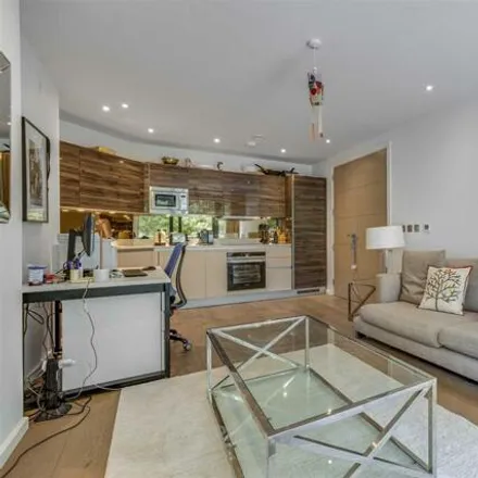 Image 2 - Oasis Academy Putney, 184 Lower Richmond Road, London, SW15 1LY, United Kingdom - Apartment for sale