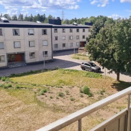 Rent this 3 bed apartment on Eriksbergsvägen 1-5 in 191 41 Sollentuna kommun, Sweden