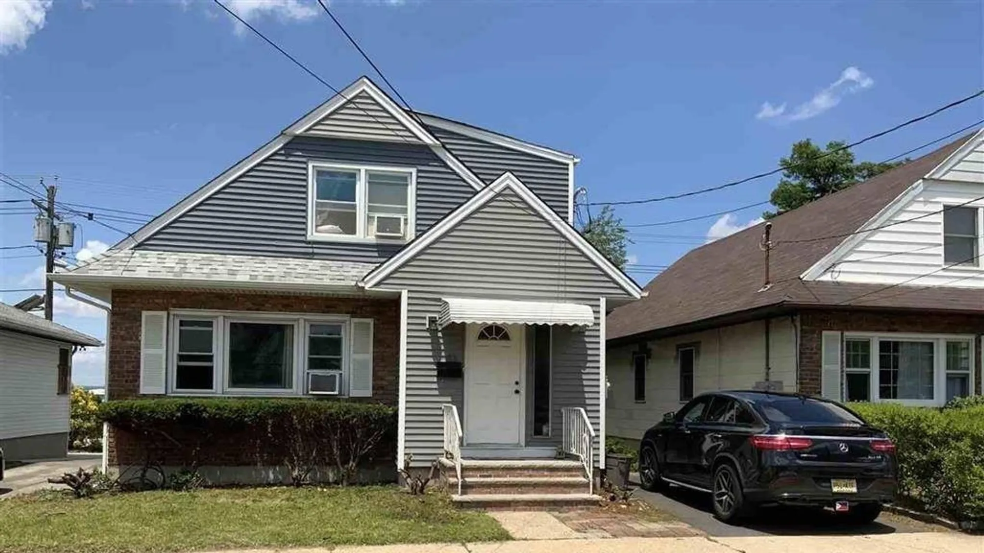 Old Bergen Road at Gates Avenue, Old Bergen Road, Jersey City, NJ 07305, USA | 4 bed house for rent