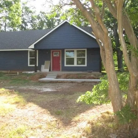 Buy this 3 bed house on 1004 North 5th Avenue in Denison, TX 75021