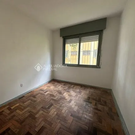 Rent this 2 bed apartment on Escola José Garibaldi in Rua Doutor Caio Brandão de Mello 300, Humaitá