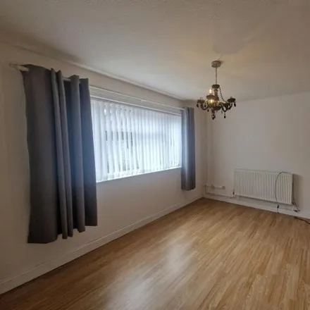 Image 3 - Mayfield Close, Mansfield, NG18 3RJ, United Kingdom - Duplex for rent