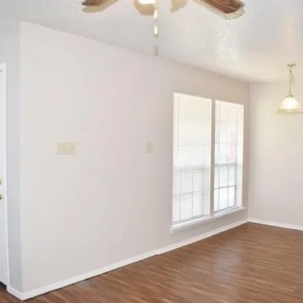 Image 4 - 4900 Brianhill Drive, Fort Worth, TX 76135, USA - Duplex for rent