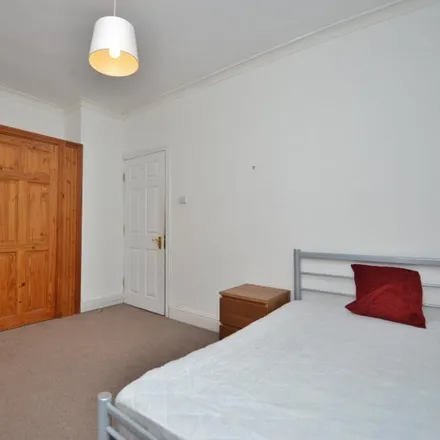 Rent this 1 bed room on Zermatt Terrace in Leeds, LS7 3NG
