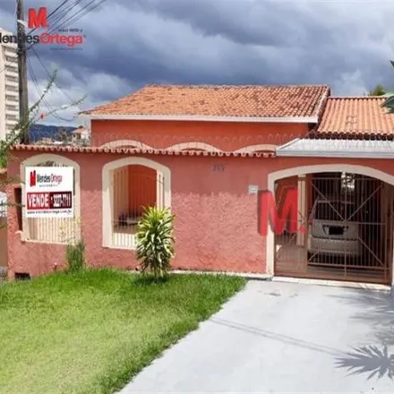 Buy this 3 bed house on Rua Emílio Nazaréth Milone in Jardim Maria Jose, Votorantim - SP