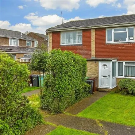 Buy this 2 bed townhouse on Kilndown Close in Maidstone, ME16 0PL