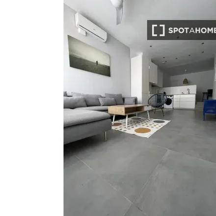 Rent this 2 bed apartment on Carrer del Gran Capità / Calle Gran Capitán in 03002 Alicante, Spain