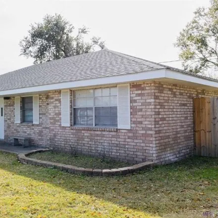 Buy this 3 bed house on Flowerwood Court in Luling, St. Charles Parish