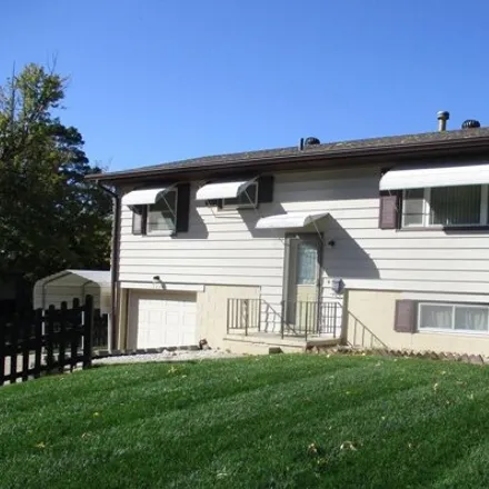 Buy this 3 bed house on 7817 Terry Drive in La Vista, NE 68128