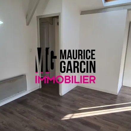 Rent this 3 bed apartment on 83 Rue de la Tour in 84700 Sorgues, France