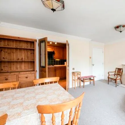 Image 7 - St Johns Rd, Saint John's Road, Bath, BA2 6PR, United Kingdom - Apartment for sale