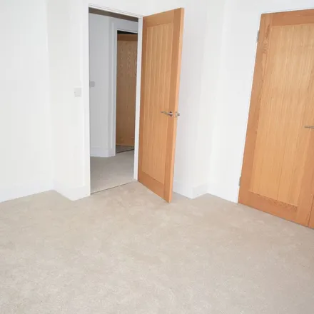 Image 3 - Jenkinson Road, Towcester, NN12 6AW, United Kingdom - Apartment for rent