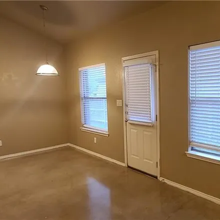 Image 7 - 224 Anne Louise Drive, New Braunfels, TX 78130, USA - Duplex for rent