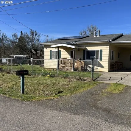 Buy this 3 bed house on 25515 Southwest Rainbow Lane in Hillsboro, OR 97123