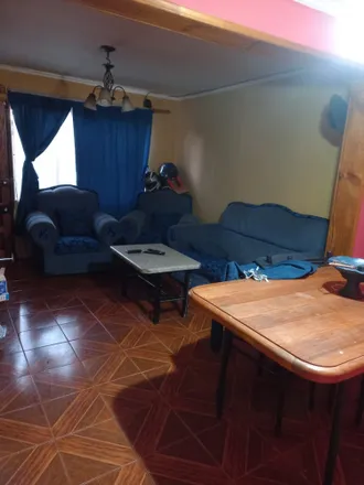 Buy this studio house on Rab 1734 in 902 0078 Cerro Navia, Chile