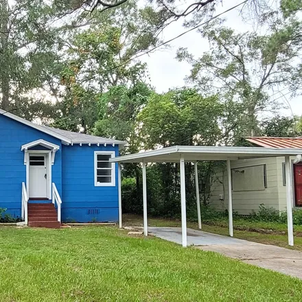 Buy this 3 bed duplex on 1534 Yancey Street in Tallahassee, FL 32303