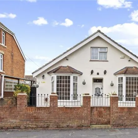 Buy this 5 bed house on Middlecroft Lane in Gosport, PO12 3DJ