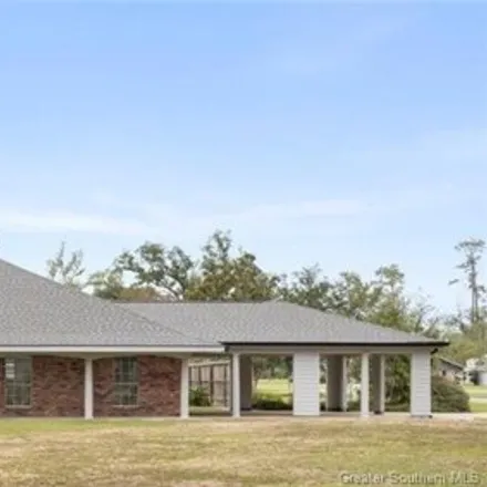 Buy this 6 bed house on 1485 Currie Drive in Calcasieu Parish, LA 70665