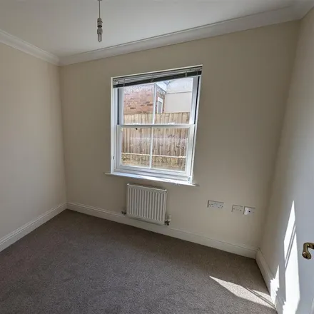 Image 4 - Winfarthing Court, Ely, CB7 4EZ, United Kingdom - Apartment for rent