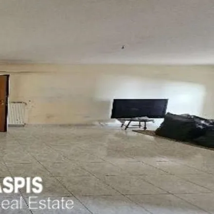 Rent this 3 bed apartment on Μεταμορφώσεως 40 in Thessaloniki, Greece
