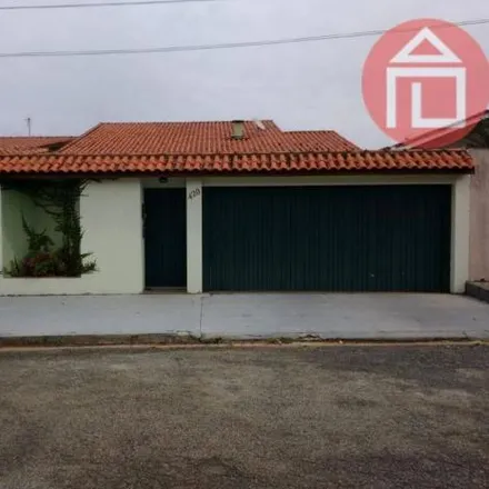 Buy this 4 bed house on Rua Doutor Cândido Rodrigues in Centro, Bragança Paulista - SP