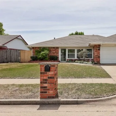 Buy this 3 bed house on 1352 Northwest 6th Place in Moore, OK 73170