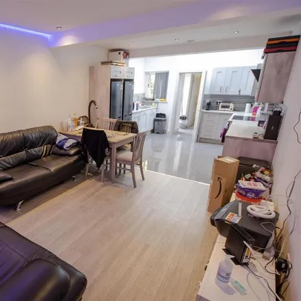 Rent this 7 bed house on 261 Heeley Road in Selly Oak, B29 6EL