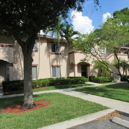 Rent this 3 bed condo on Willow Court in Greenacres, FL 33463
