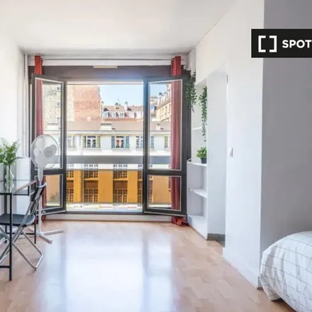 Rent this studio apartment on Bleu cerise in Rue Pache, 75011 Paris
