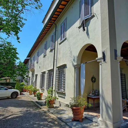 Buy this 5 bed house on Florence