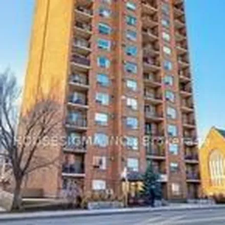 Image 1 - 64 Benton, 64 Benton Street, Kitchener, ON N2G 3H6, Canada - Apartment for rent