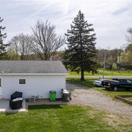 Image 3 - 6102 Carsten Road, Lafayette Township, Medina County, OH 44256, USA - House for sale